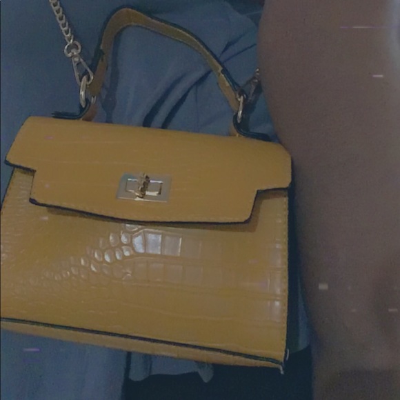 Handbag - Picture 3 of 4